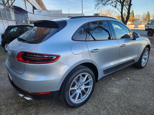 Porsche Macan 3.0 S - автомобили, коли, обяви за нови и употребявани 2