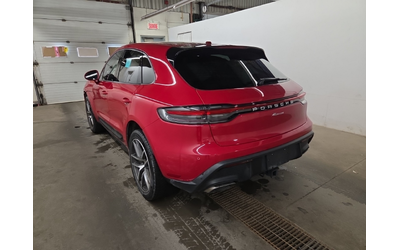 porsche-macan-2l-4cyl-awd - 3