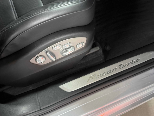 Porsche Macan 3.6L 6cyl AWD - автомобили, коли, обяви за нови и употребявани 11