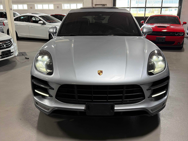 Porsche Macan 3.6L 6cyl AWD - автомобили, коли, обяви за нови и употребявани 5