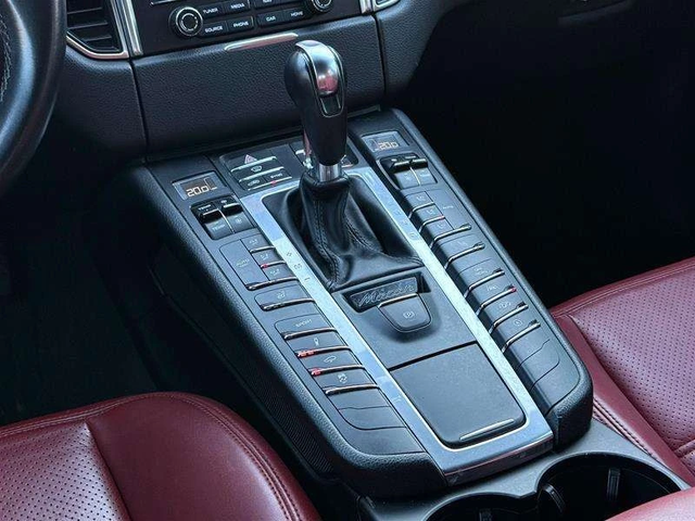 Porsche Macan * CARFAX * ЦЕНА ДО БГ - автомобили, коли, обяви за нови и употребявани 16