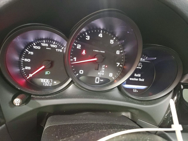 Porsche Macan * ПАНОРАМА* KEYLESS* КОЖА* ПОДГРЕВ* КАМЕРА* - автомобили, коли, обяви за нови и употребявани 8