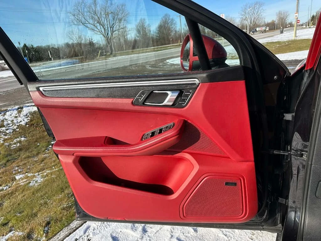 Porsche Macan S * 4x4 * АвтоКредит* (ЦЕНА ДО БГ) - автомобили, коли, обяви за нови и употребявани 9