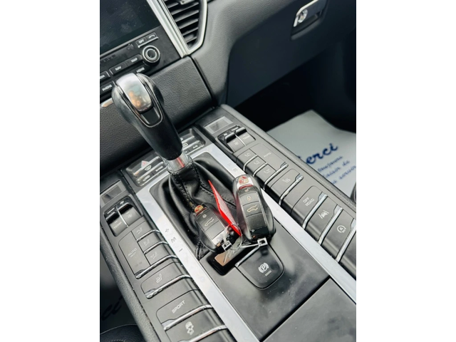 Porsche Macan AWD* АвтоКредит* (ЦЕНА ДО БГ) - автомобили, коли, обяви за нови и употребявани 12