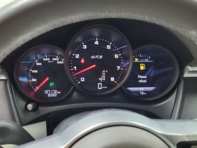 Porsche Macan * GTS * CARFAX * 2 КЛЮЧА * ПАНО * ОБДУХВАНЕ * - автомобили, коли, обяви за нови и употребявани 9