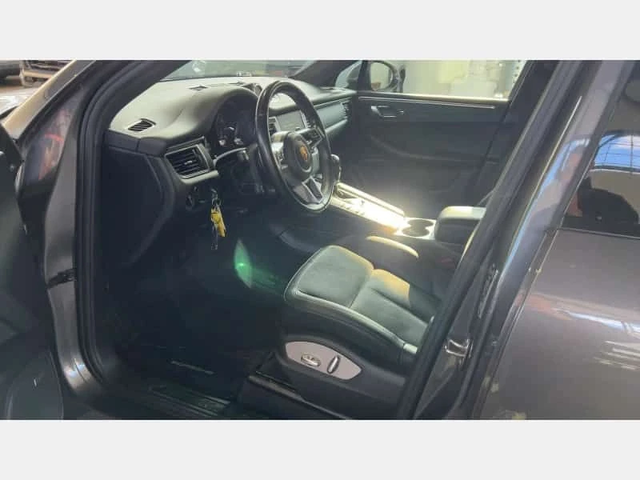Porsche Macan AWD* ПАНОРАМА* ПОДГРЕВИ* KEYLESS* - автомобили, коли, обяви за нови и употребявани 4