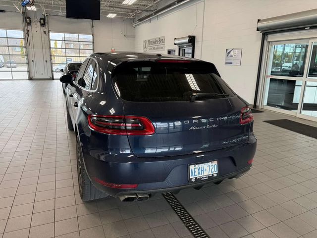 Porsche Macan | Turbo | PANO | ОБДУХВАНЕ | BOSE | - автомобили, коли, обяви за нови и употребявани 4