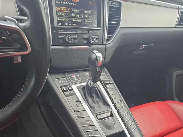 Porsche Macan * Turbo * ОБУДХВАНЕ* BOSE* PANORAMA* - автомобили, коли, обяви за нови и употребявани 8