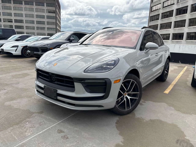 Porsche Macan | DISTRONIC | 360 | ОБДУХВАНЕ | ПАНОРАМА | CARFAX - автомобили, коли, обяви за нови и употребявани 0