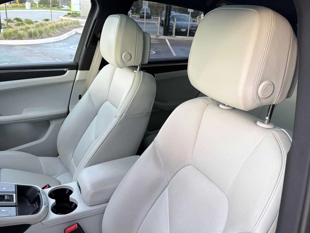 Porsche Macan / MATRIX / 360 / ОБДУХВАНЕ - автомобили, коли, обяви за нови и употребявани 10
