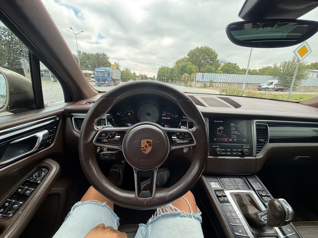 Porsche Macan GTS* 3.0D* БАРТЕР* ПАНОРАМА* КОЖА* - автомобили, коли, обяви за нови и употребявани 15