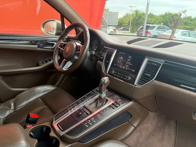 Porsche Macan GTS* 3.0D* БАРТЕР* ПАНОРАМА* КОЖА* - автомобили, коли, обяви за нови и употребявани 9