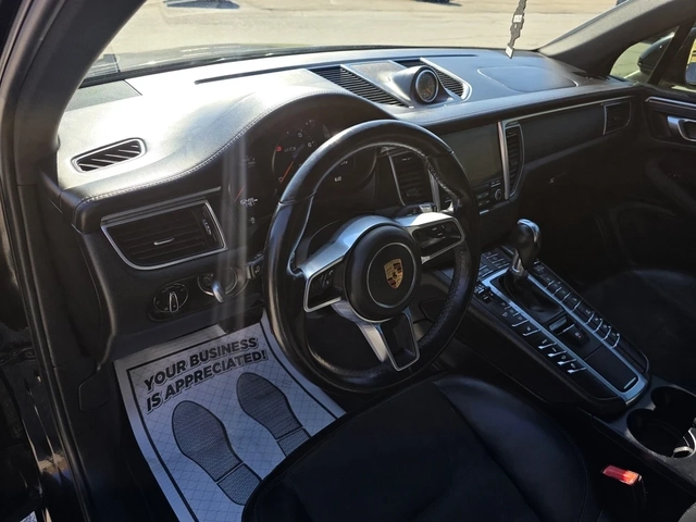 Porsche Macan GTS / CARFAX - автомобили, коли, обяви за нови и употребявани 7
