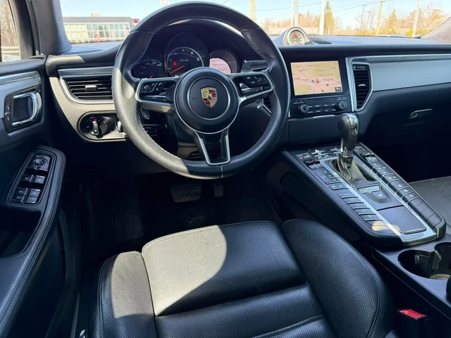 Porsche Macan TURBO AWD V6 - автомобили, коли, обяви за нови и употребявани 8