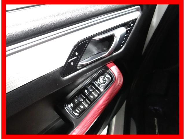 Porsche Macan S 3.0 V6 / SPORT CHRONO / RED INTERIOR - автомобили, коли, обяви за нови и употребявани 6
