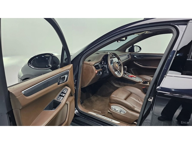 Porsche Macan GTS* КОЖА* ОБДУХВ* ПАНО* 360 - автомобили, коли, обяви за нови и употребявани 8