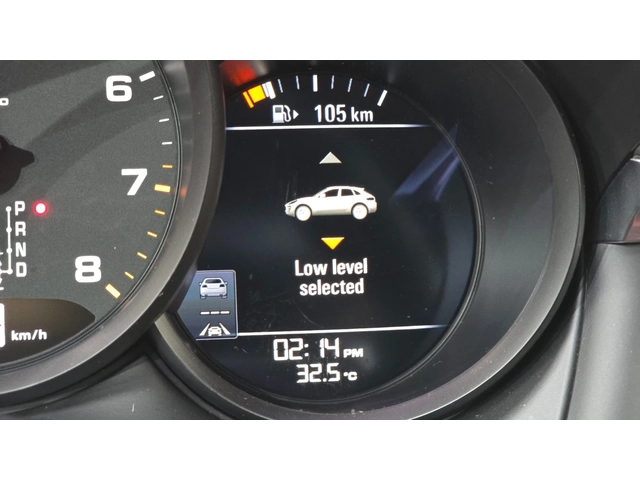Porsche Macan 2.0 - автомобили, коли, обяви за нови и употребявани 9