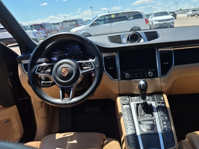 Porsche Macan Sport Edition 2.0T AWD - автомобили, коли, обяви за нови и употребявани 6