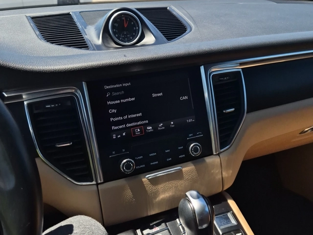 Porsche Macan Sport Edition 2.0T AWD - автомобили, коли, обяви за нови и употребявани 7