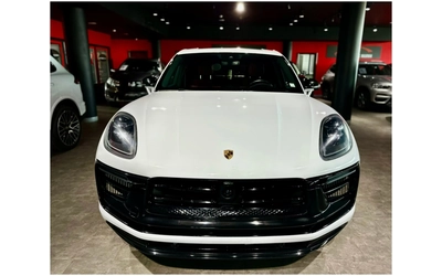 porsche-macan - 1
