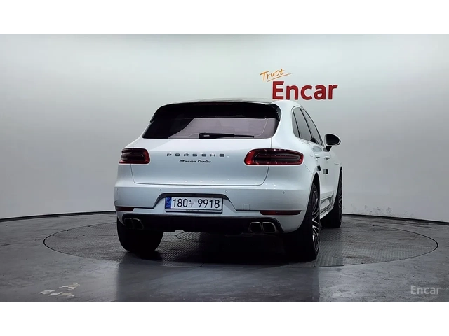 Porsche Macan Върхово изпълнение * Цена до България - автомобили, коли, обяви за нови и употребявани 3