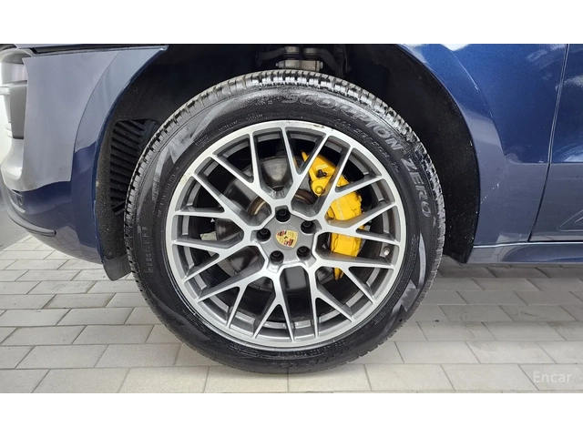 Porsche Macan 3.6 Turbo V6 - автомобили, коли, обяви за нови и употребявани 16