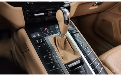 Porsche Macan 3.6 Turbo V6 - автомобили, коли, обяви за нови и употребявани 8