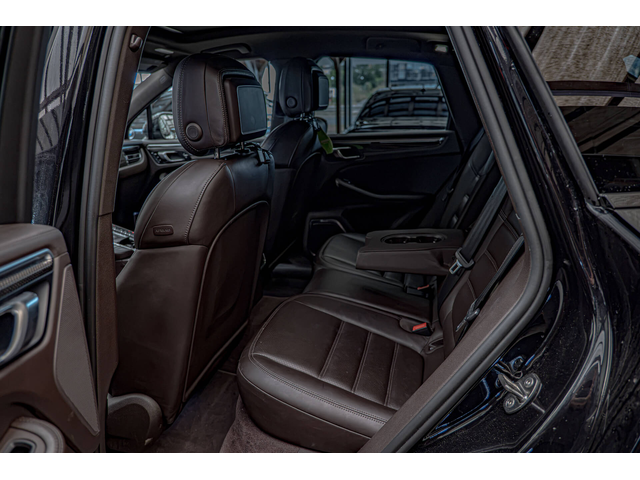 Porsche Macan GTS/PASM/Burmester High End/Панорама/Карбон/PTM/ABD/ - автомобили, коли, обяви за нови и употребявани 9