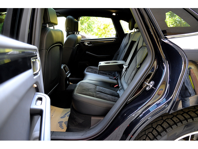 PORSCHE Macan Macan S 3.0 V6 PDK 4x4**** - автомобили, коли, обяви за нови и употребявани 9