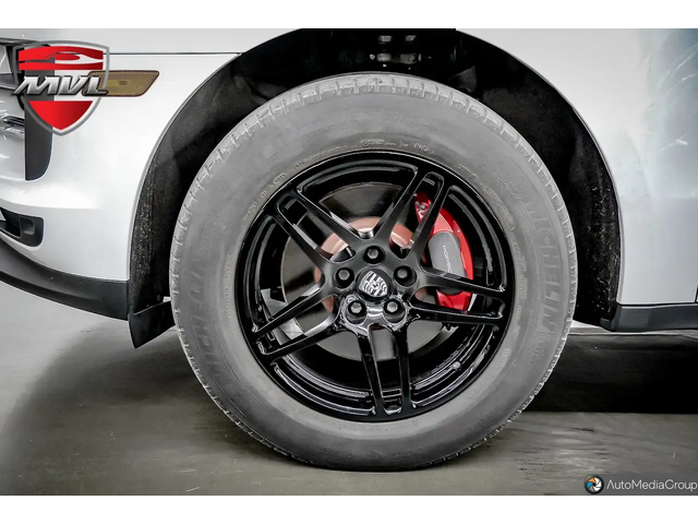 Porsche Macan Premium Package Plus / Clean Carfax All Wheel Drive - автомобили, коли, обяви за нови и употребявани 11