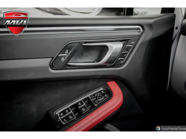 Porsche Macan Premium Package Plus / Clean Carfax All Wheel Drive - автомобили, коли, обяви за нови и употребявани 12