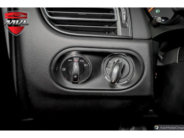 Porsche Macan Premium Package Plus / Clean Carfax All Wheel Drive - автомобили, коли, обяви за нови и употребявани 13
