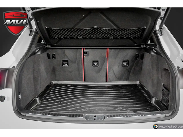 Porsche Macan Premium Package Plus / Clean Carfax All Wheel Drive - автомобили, коли, обяви за нови и употребявани 6