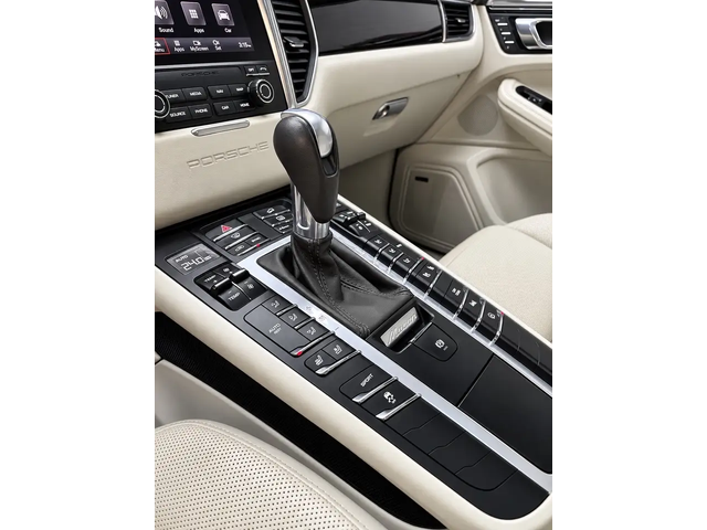 Porsche Macan S AWD All Wheel Drive - автомобили, коли, обяви за нови и употребявани 13