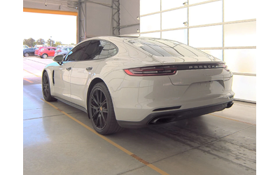 porsche-panamera - 4