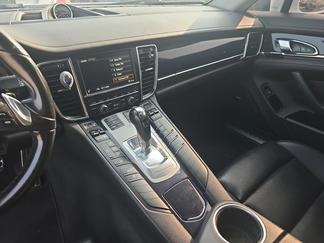 Porsche Panamera 2015* 3.6* BI-XENON* BOSE* КАМЕРА* ПОДГРЕВ* KEYLES - автомобили, коли, обяви за нови и употребявани 8