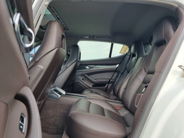 Porsche Panamera /FACE/Камера/ - автомобили, коли, обяви за нови и употребявани 12