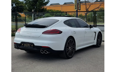 porsche-panamera - 4