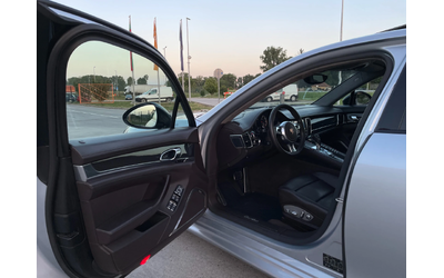 Porsche Panamera Turbo - автомобили, коли, обяви за нови и употребявани 8