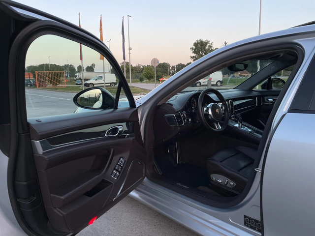 Porsche Panamera Turbo - автомобили, коли, обяви за нови и употребявани 8