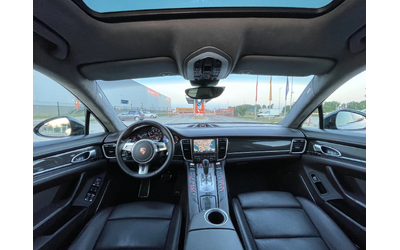 Porsche Panamera Turbo - автомобили, коли, обяви за нови и употребявани 9