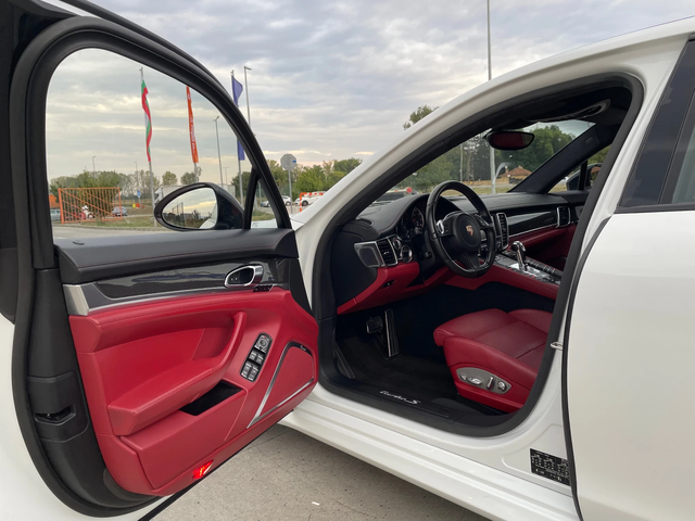 Porsche Panamera Turbo S Long Executive Гаранция - автомобили, коли, обяви за нови и употребявани 8