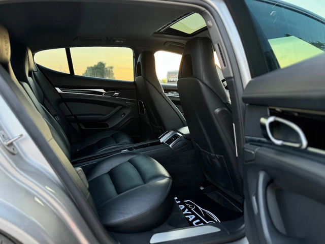 Porsche Panamera Diesel= Sport= Chrono Package= - автомобили, коли, обяви за нови и употребявани 12
