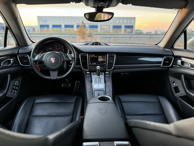 Porsche Panamera Diesel= Sport= Chrono Package= - автомобили, коли, обяви за нови и употребявани 9