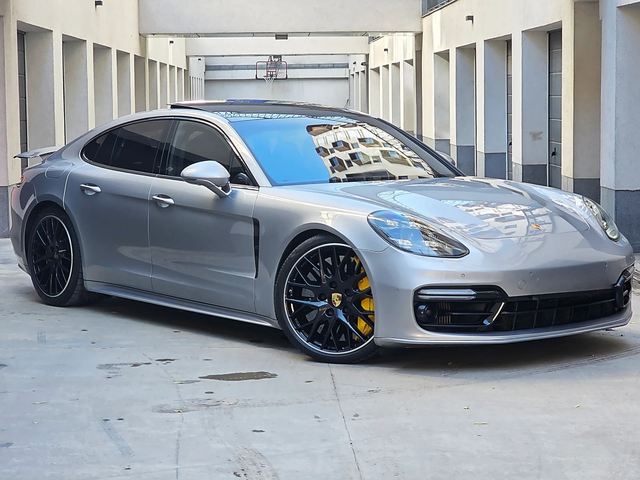 Porsche Panamera Porsche Panamera Turbo S * E-Hybrid* CERAMIC* 680H - автомобили, коли, обяви за нови и употребявани 4