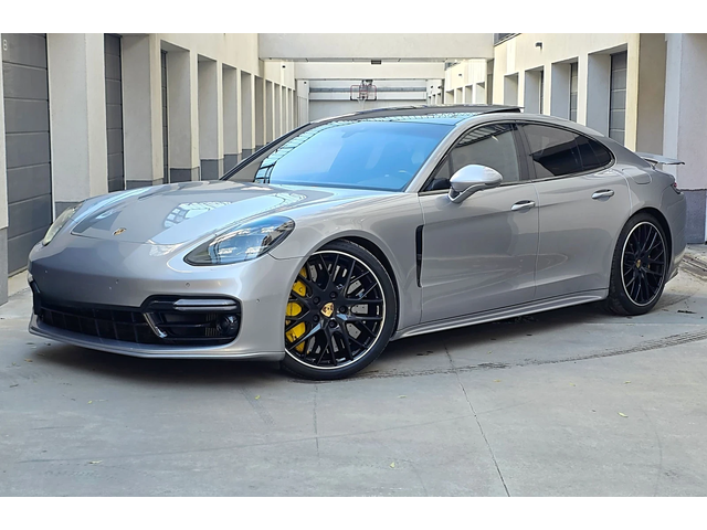 Porsche Panamera Porsche Panamera Turbo S * E-Hybrid* CERAMIC* 680H - автомобили, коли, обяви за нови и употребявани 5