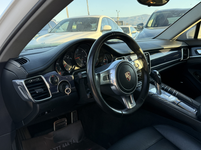 Porsche Panamera 3.0D* 2013г* 212.000КМ* Топ Състояние* 4Х4* Сервизна - автомобили, коли, обяви за нови и употребявани 7