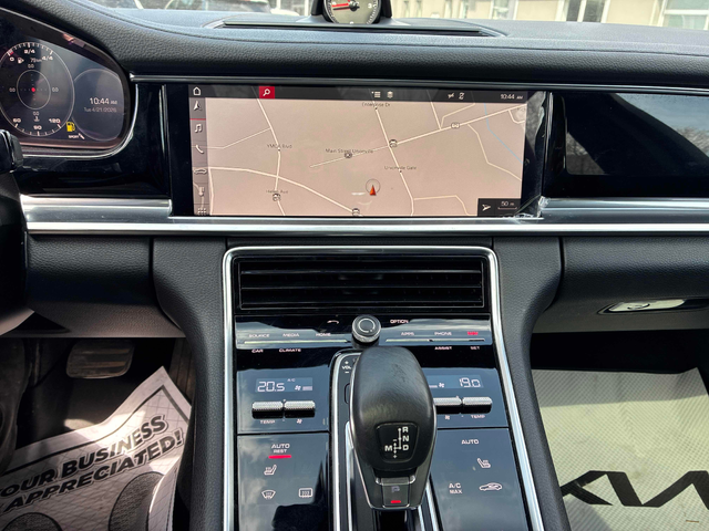 Porsche Panamera 3.0L 6cyl AWD - автомобили, коли, обяви за нови и употребявани 8