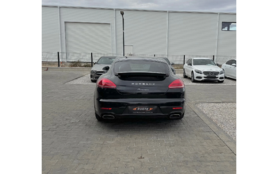 porsche-panamera - 4