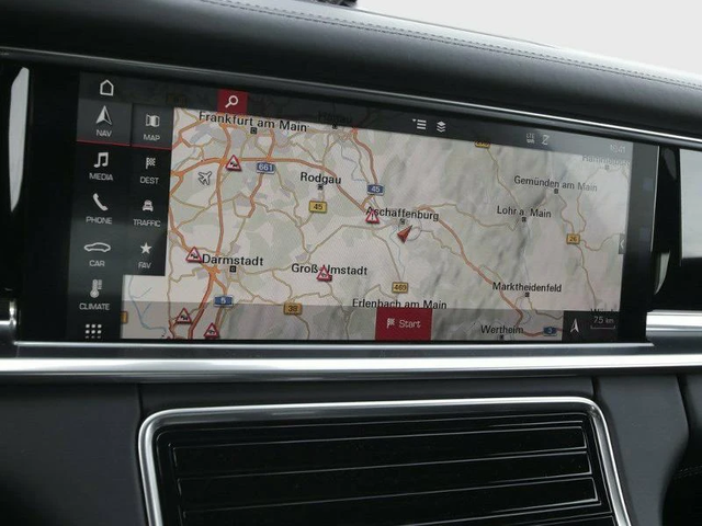 Porsche Panamera 4S - автомобили, коли, обяви за нови и употребявани 5